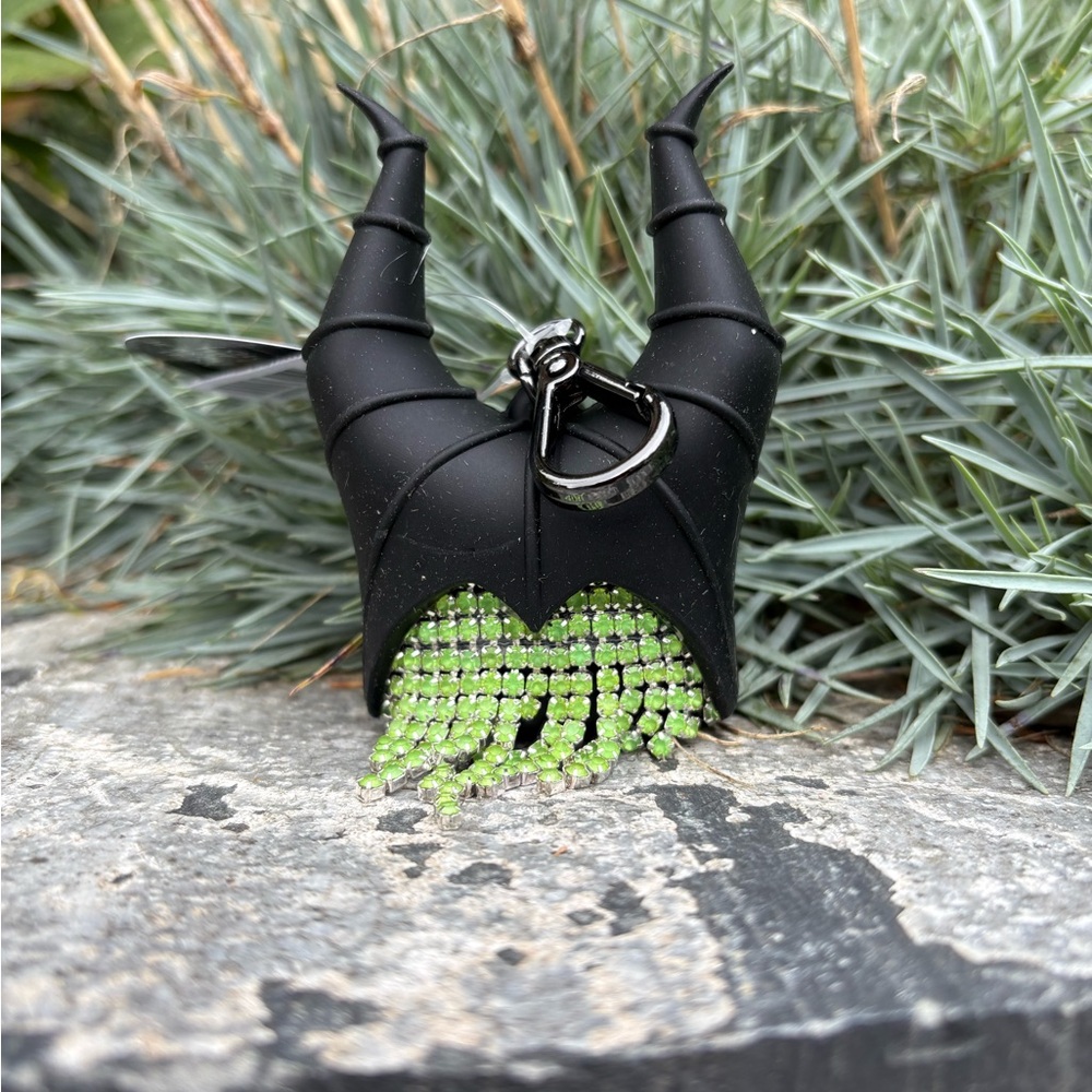Disney villains hand sanitizer holder Black and Green Horned Keychain